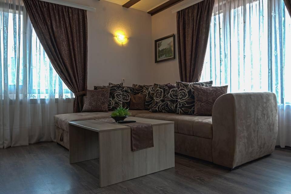 Hotel Стар Мерак Ribarica Exterior foto